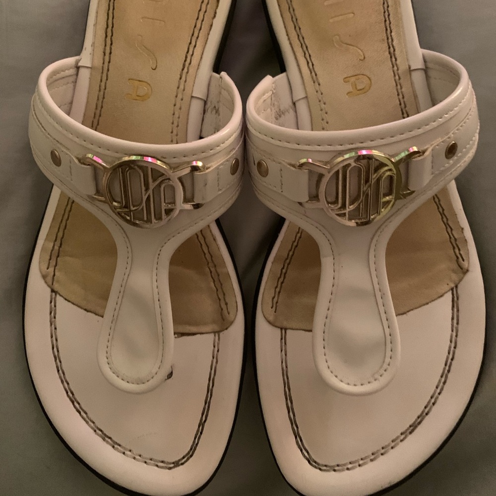Sandals - Picture 2 of 5